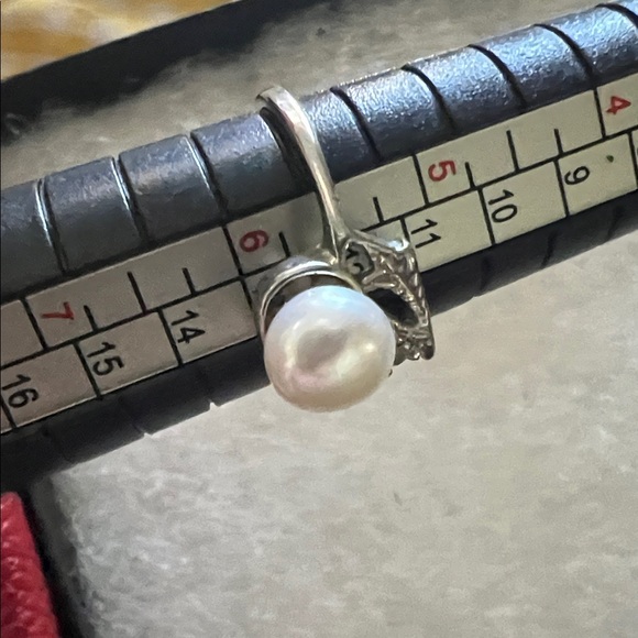 # 0871+ White Gold Plated Culture W/ tiny cubic. Freshwater Pearl Ring 5.5. - Picture 6 of 7